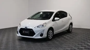 Toyota Aqua 2015 photo 4