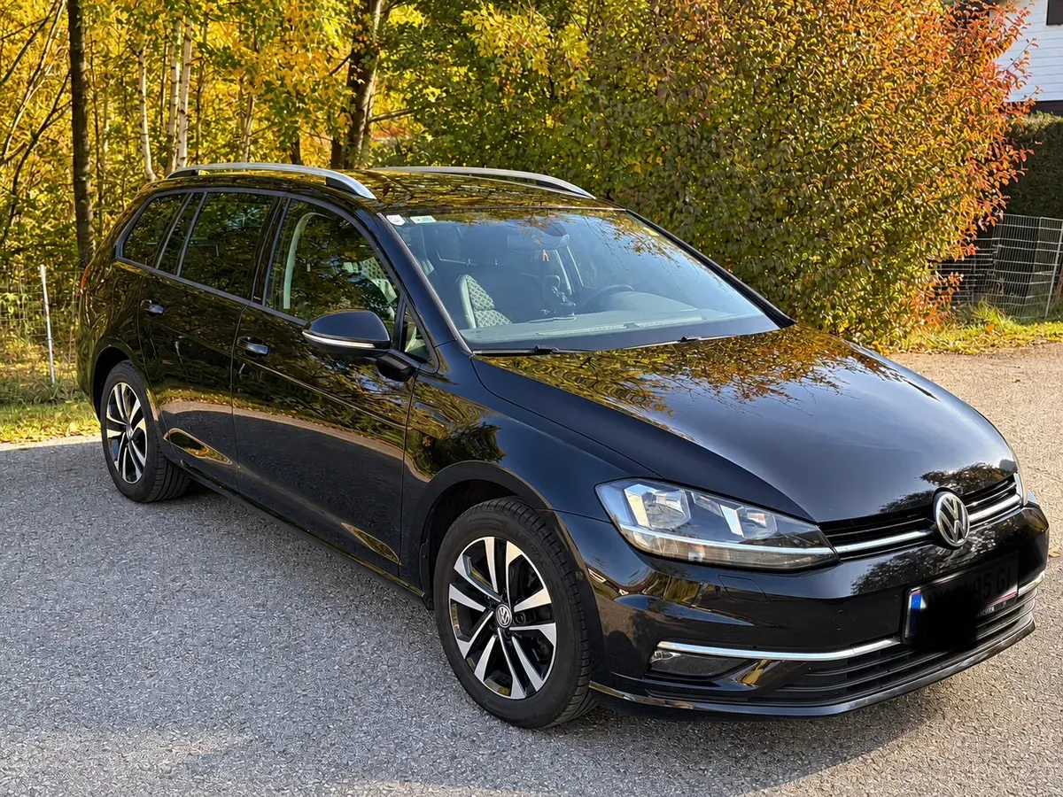 Volkswagen Golf 2019 photo 2