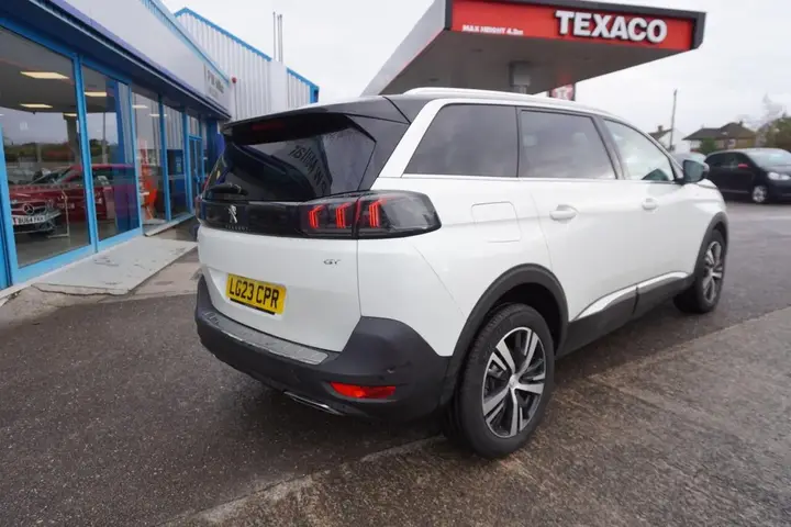 Peugeot 5008 2023 photo 3