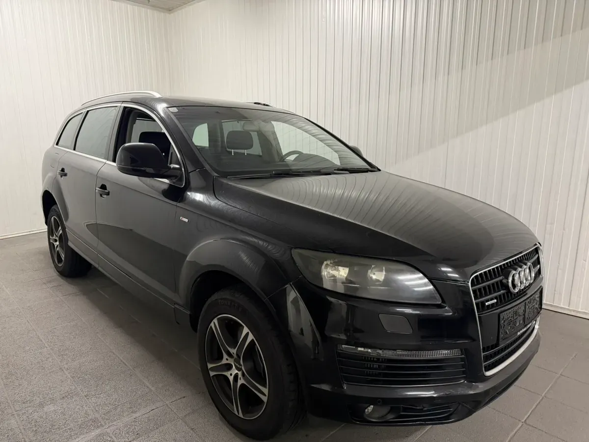 Audi Q7 2008 photo 2