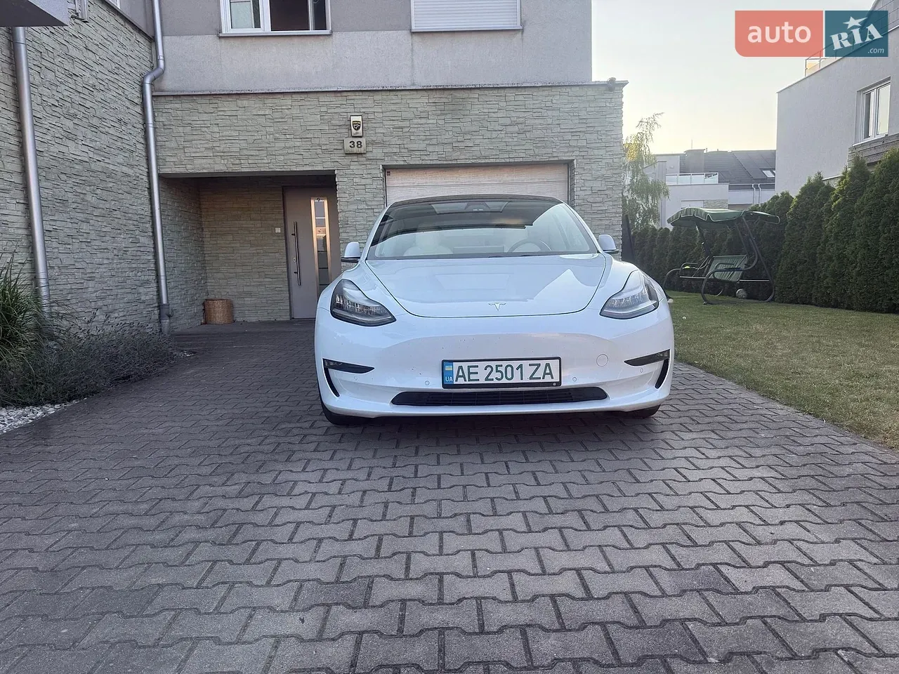 Tesla Model 3 2019 photo 4