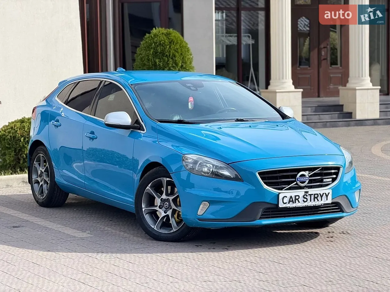 Volvo V40 2014 photo 2