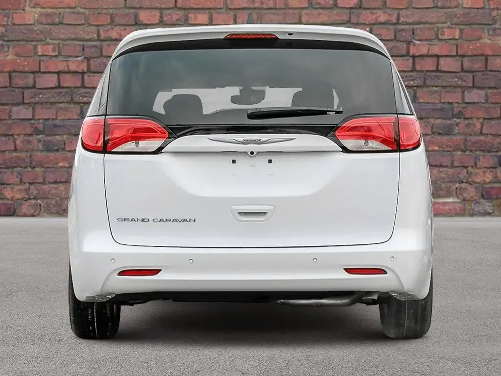 Chrysler Grand Caravan 2026 photo 5