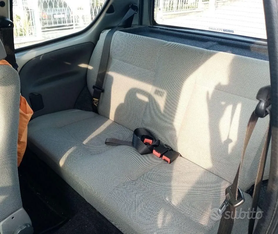 Fiat 600 2000 photo 3