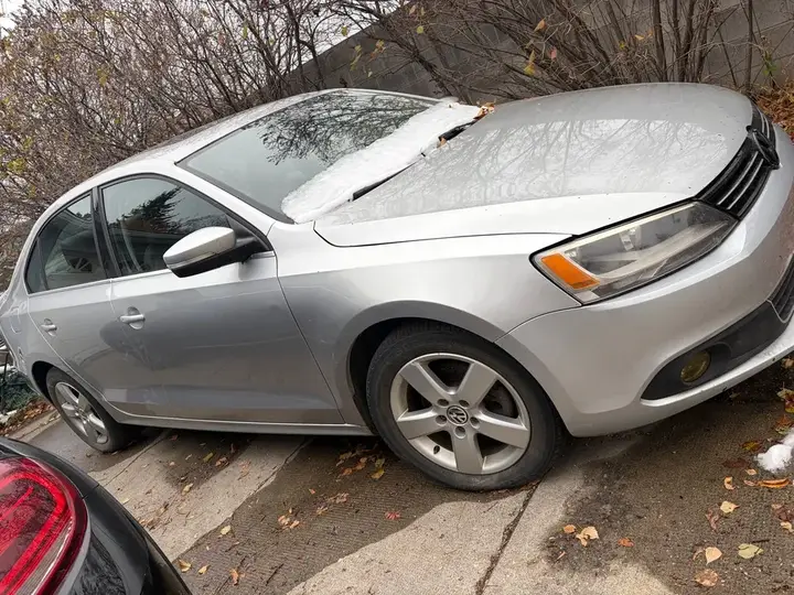 Volkswagen Jetta 2013 photo 2