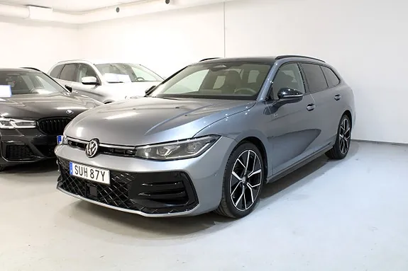 Volkswagen Passat 2024 photo 2