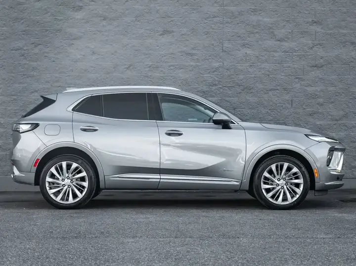 Buick Envision 2026 photo 4