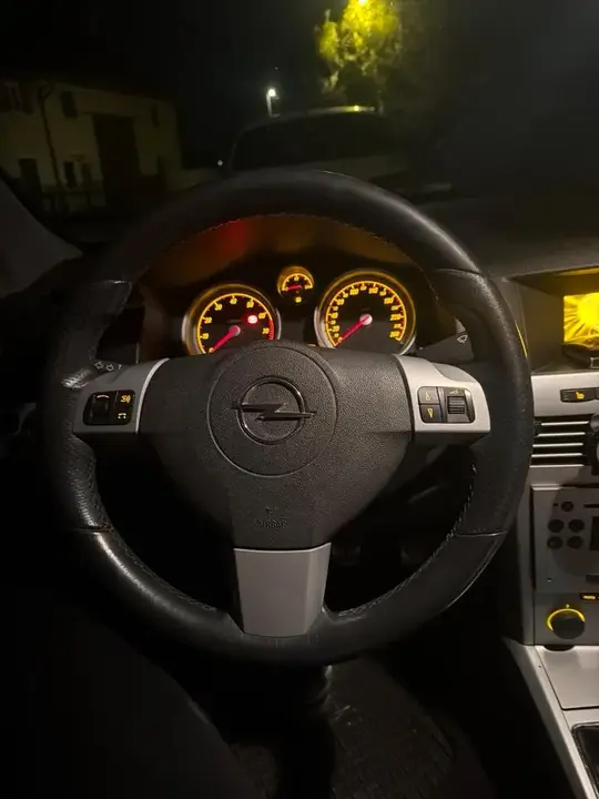 Opel Astra H