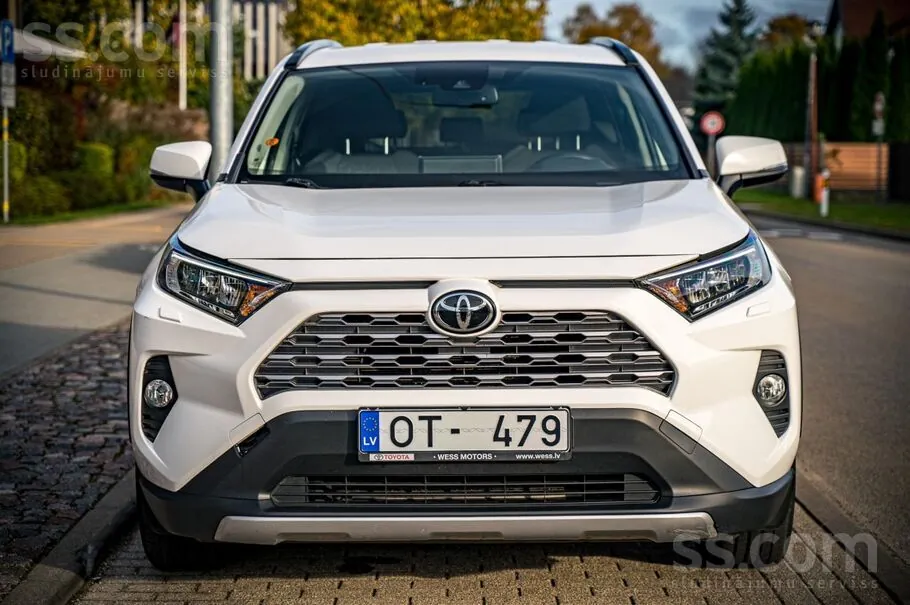 Toyota Rav 4 2020 photo 2