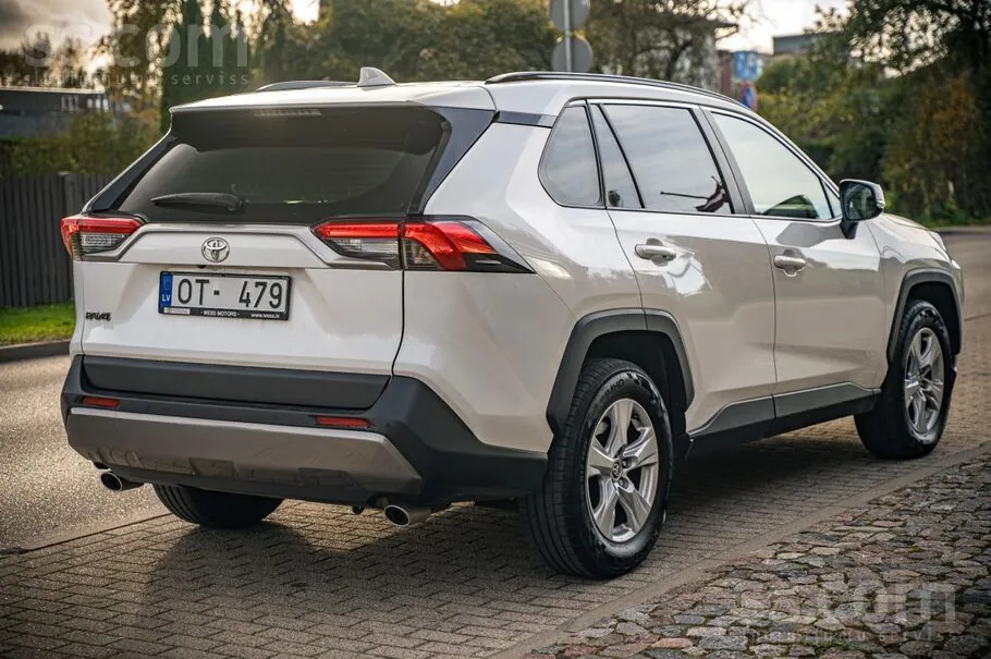 Toyota Rav 4 2020 photo 4