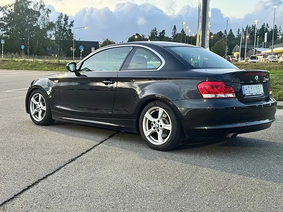 BMW 1 Series 2011 photo 2
