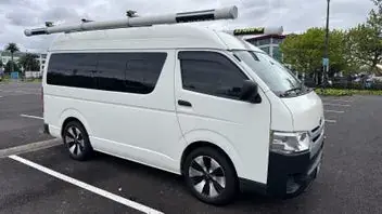 Toyota Hiace 2014 photo 2