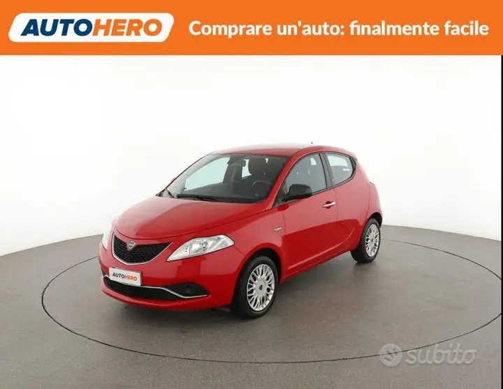 Lancia Ypsilon