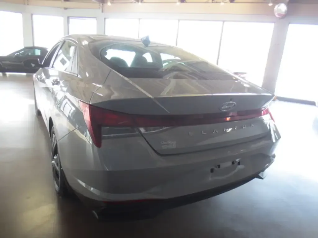 Hyundai Elantra 2022 photo 5