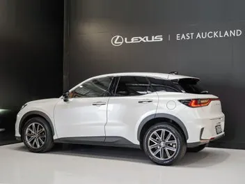 Lexus Lbx 2025 photo 4
