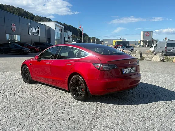 Tesla Model 3 2019 photo 4
