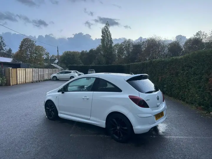 Vauxhall Corsa 2014 photo 3