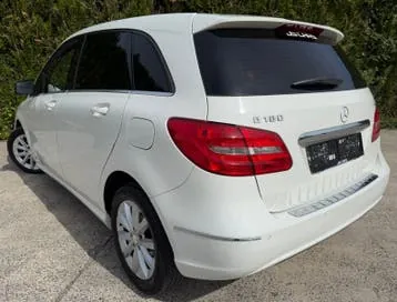 Mercedes-Benz B-Class 2013 photo 2
