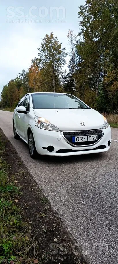 Peugeot 208