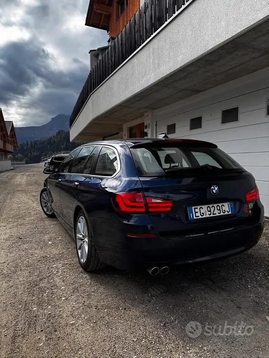BMW 5 Series 2011 photo 4