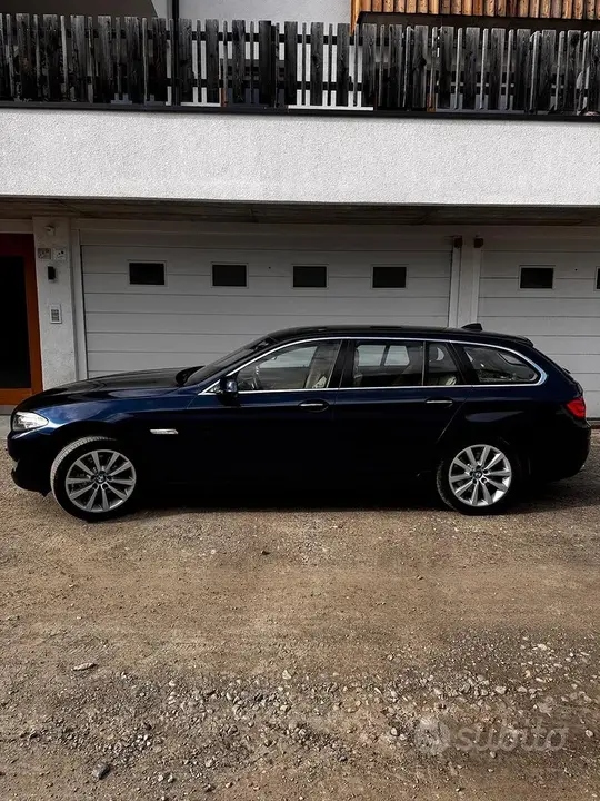 BMW 5 Series 2011 photo 3
