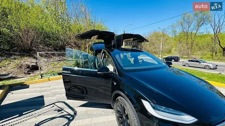 Tesla Model X 2019 photo 5