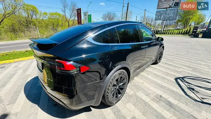 Tesla Model X 2019 photo 4