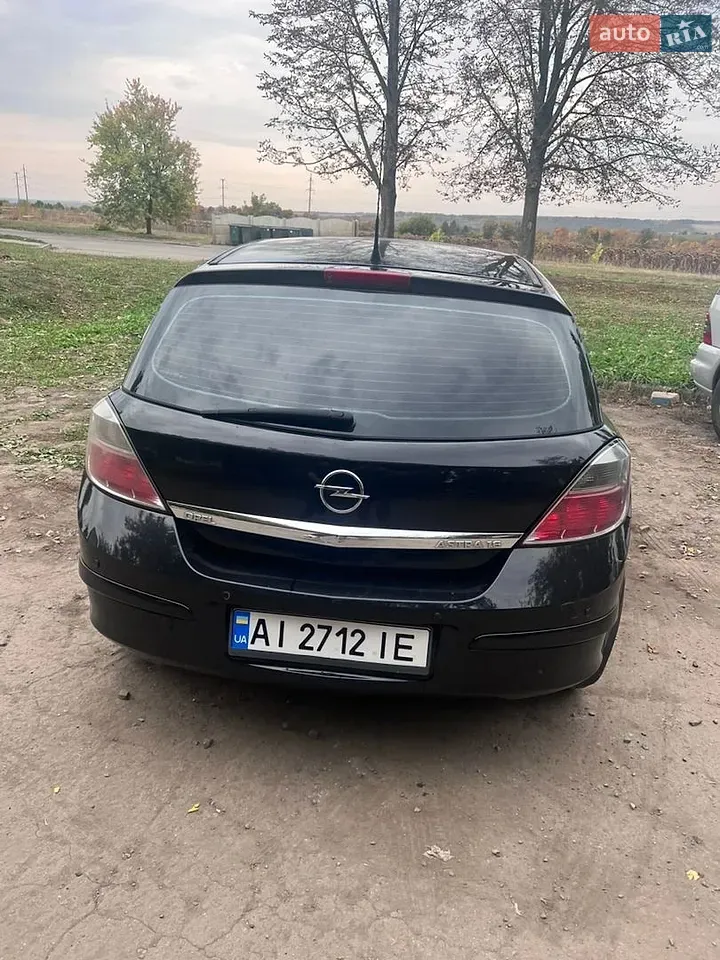 Opel Astra 2008 photo 4
