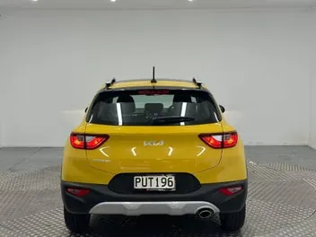 Kia Stonic 2023 photo 5