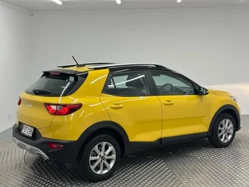 Kia Stonic 2023 photo 4