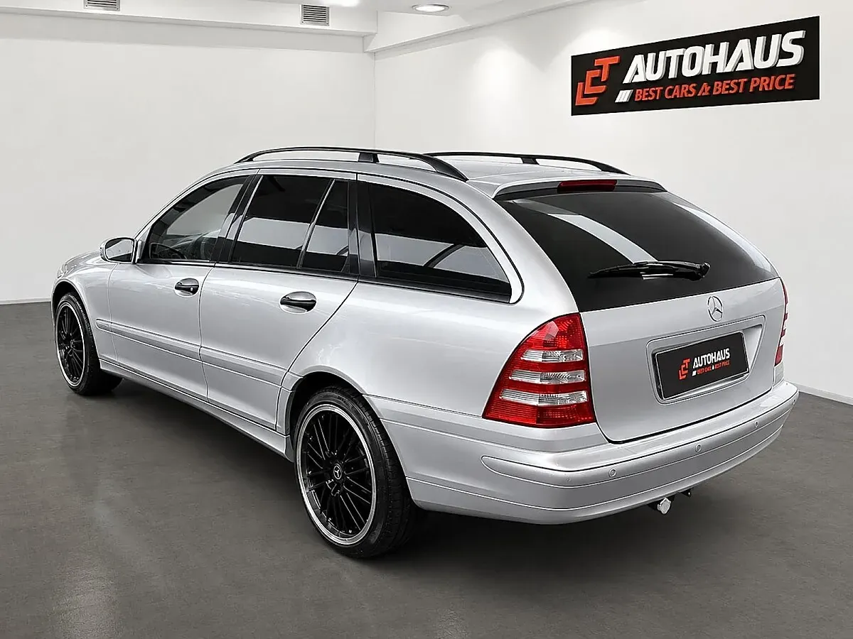 Mercedes-Benz C-Class 2006 photo 3