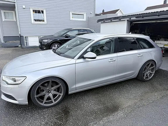 Audi A6 2012 photo 2