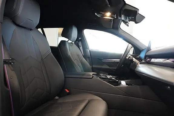 BMW 530E 2026 photo 5