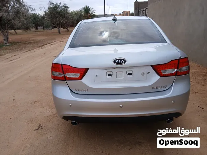 Kia Lotze 2010 photo 4