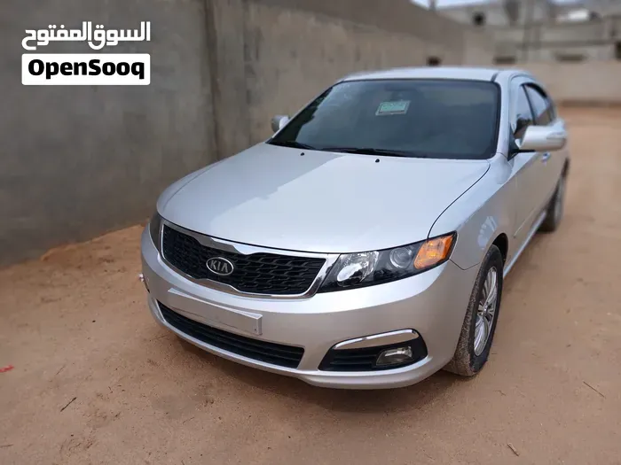 Kia Lotze 2010 photo 2