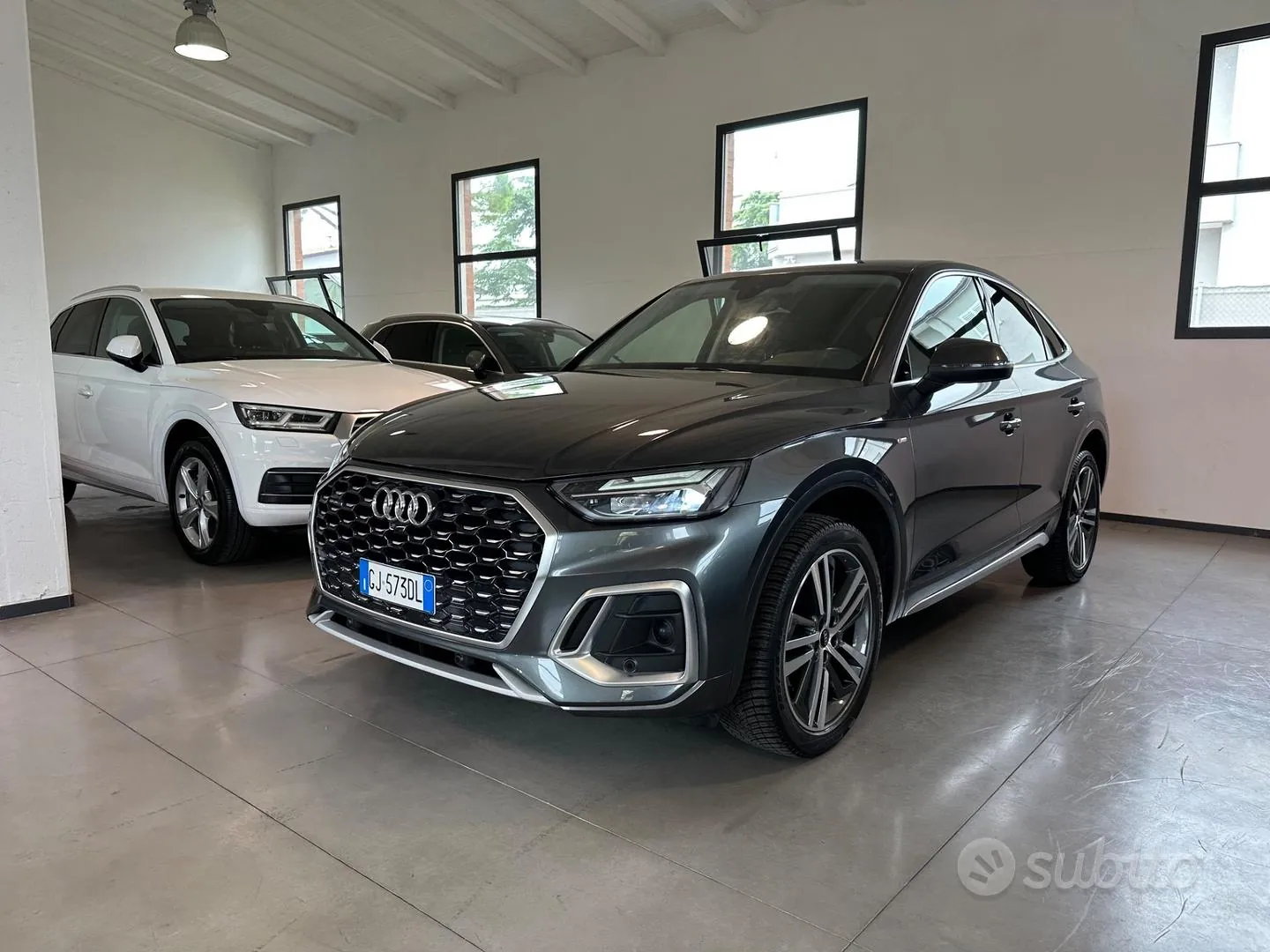 Audi Q5 2022 photo 2