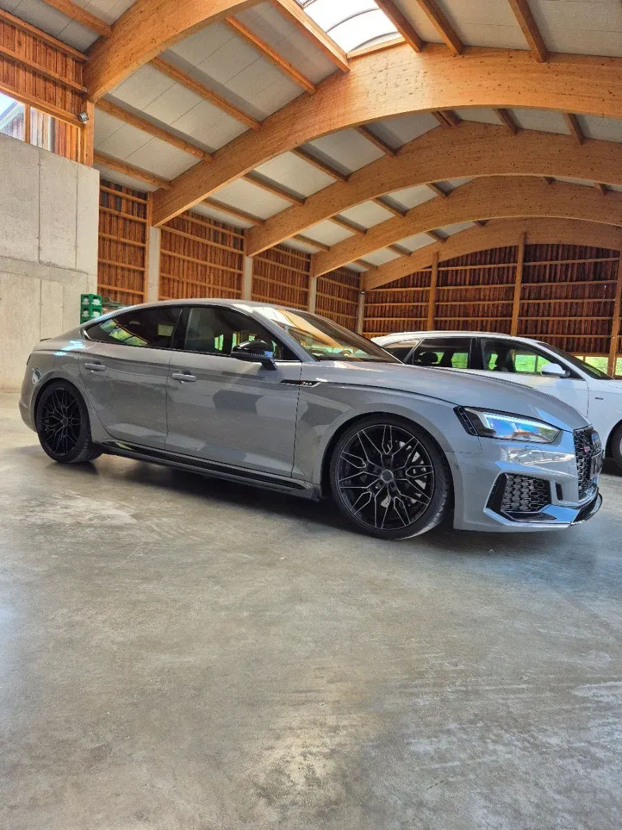 Audi A5 2019 photo 2