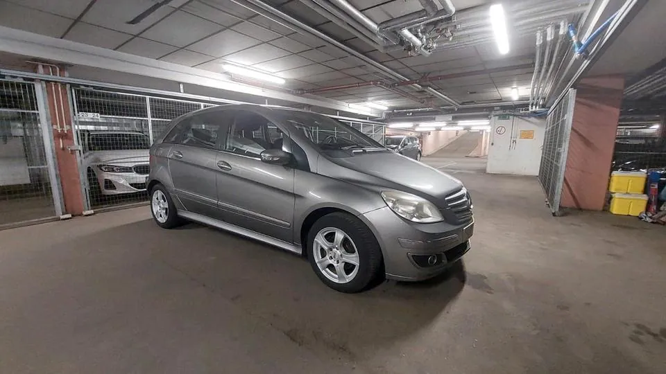 Mercedes-Benz B170