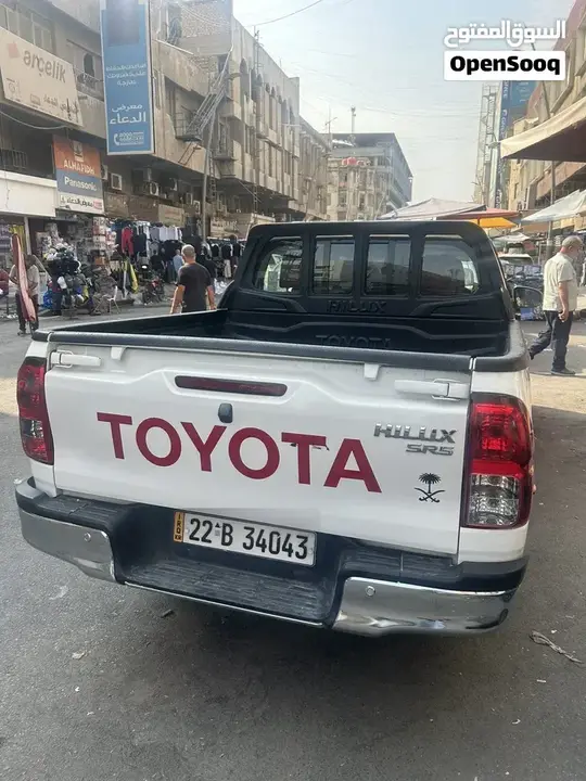 Toyota Hilux 2025 photo 3