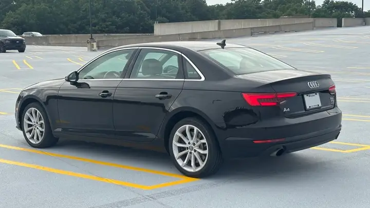 Audi A4 2017 photo 3
