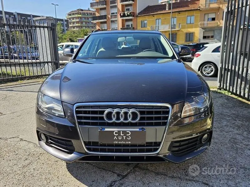 Audi A4 2009 photo 2