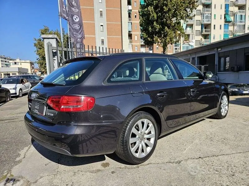 Audi A4 2009 photo 4