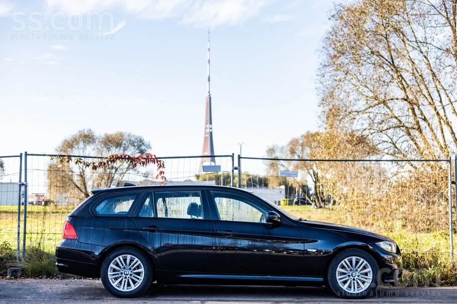 BMW 318D 2011 photo 5