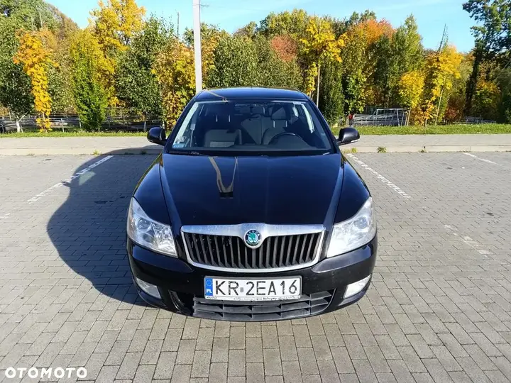 Skoda Octavia 2010 photo 2