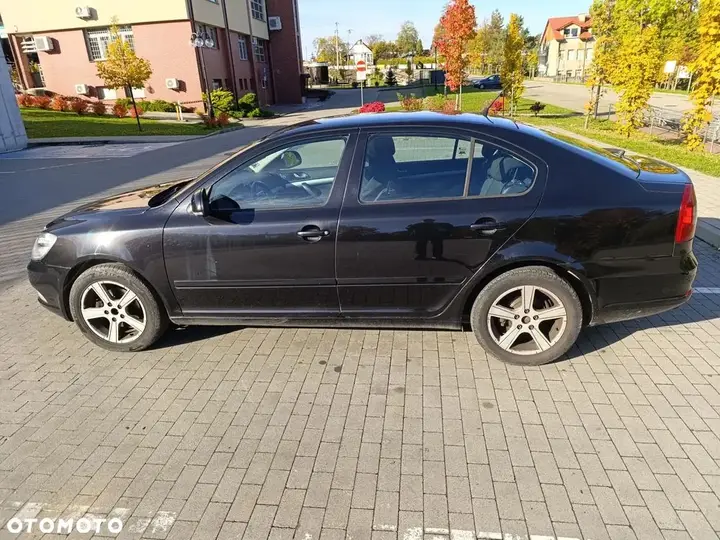 Skoda Octavia 2010 photo 5