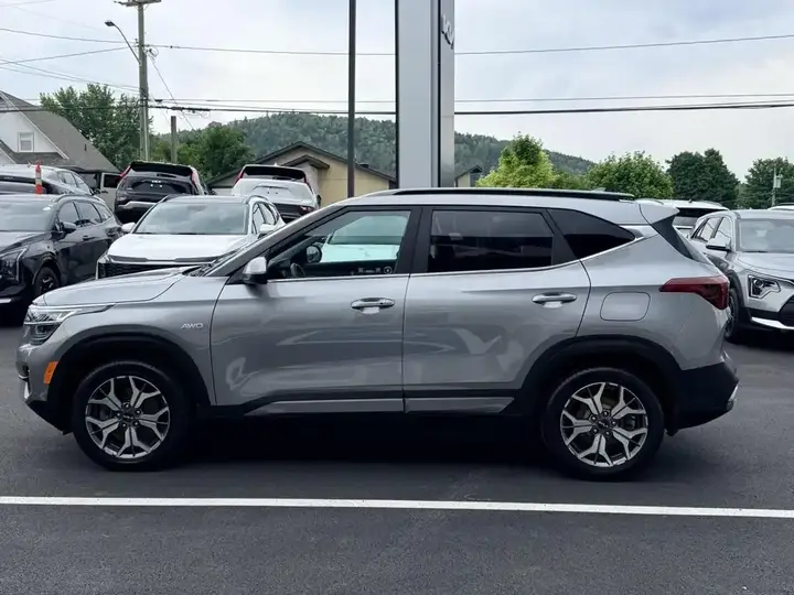 Kia Seltos 2023 photo 4