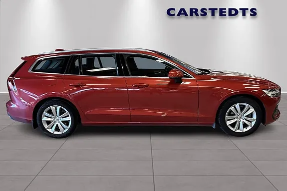 Volvo V60 2021 photo 2