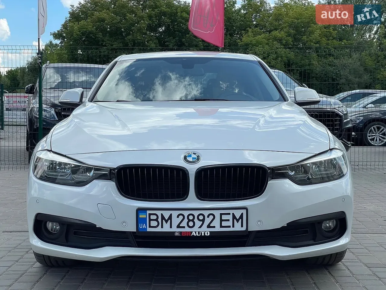 BMW 3 Series 2017 photo 4