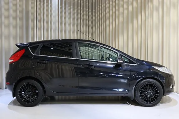 Ford Fiesta 2010 photo 4
