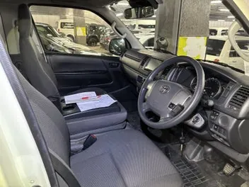 Toyota Hiace 2018 photo 4